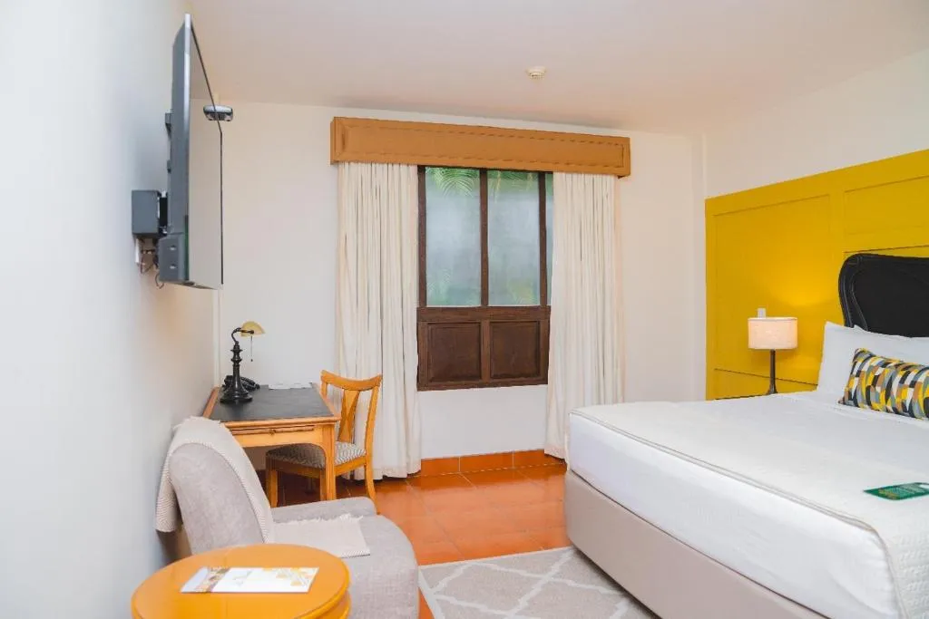 Hotel Los Portales, hotel in Chinandega