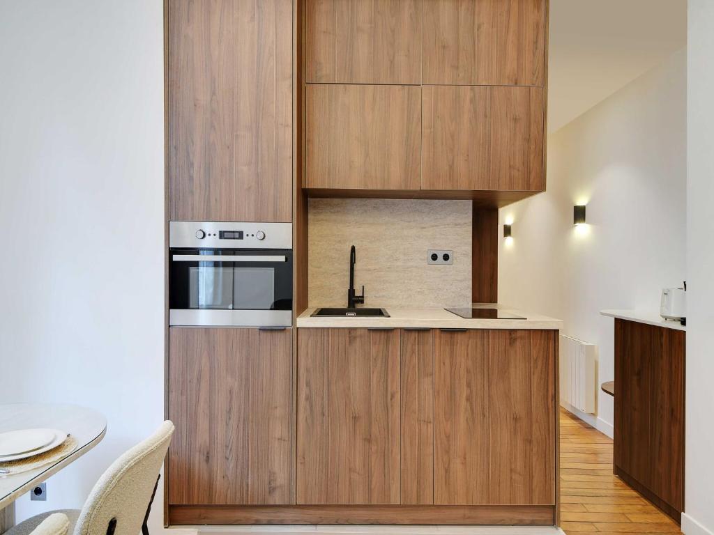 Chic apartment - 1BR 4P - République - 3