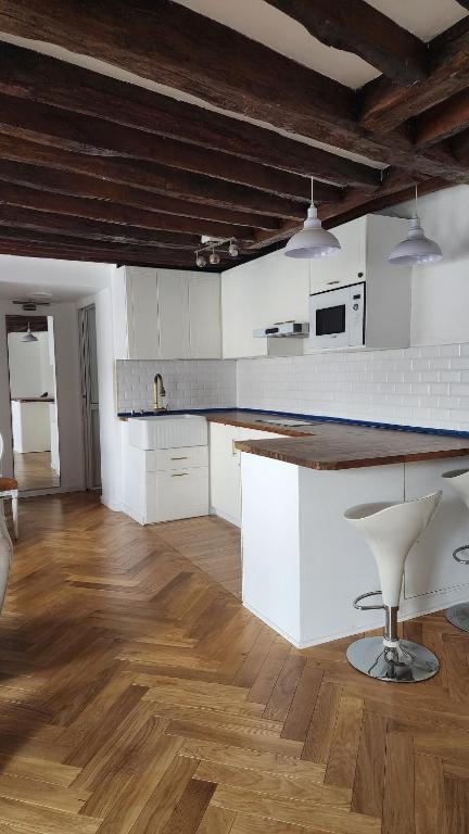 Elegant Haussmann apartment 50m G Lafayette - 2