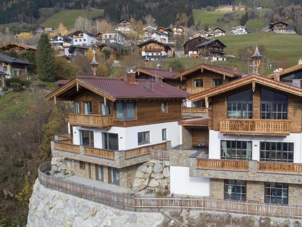 Chalet near Wildkogel Arena - 3