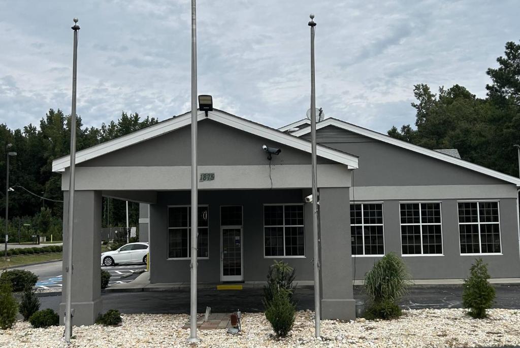 Super 8 by Wyndham Fayetteville, Fayetteville