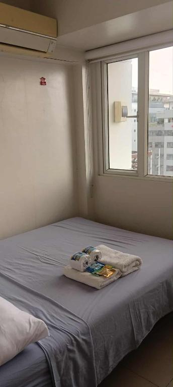 Solemare Parksuites - no balcony, Manila