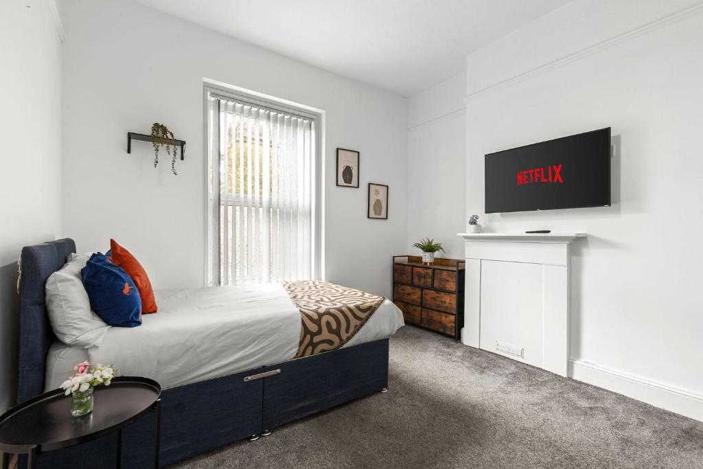 Groups - 8 plus DBed-zzz - 5 comfy separate bedrooms, Goole