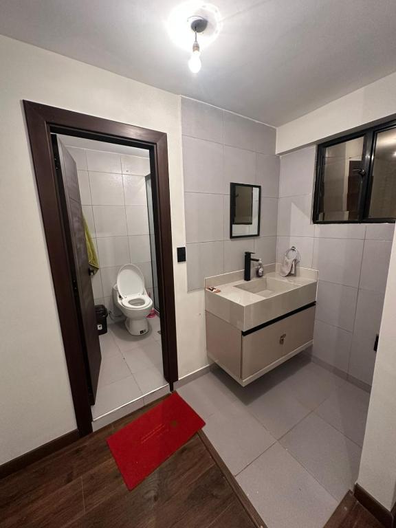 En el centro de La Ciudad Maravilla La Paz - 4