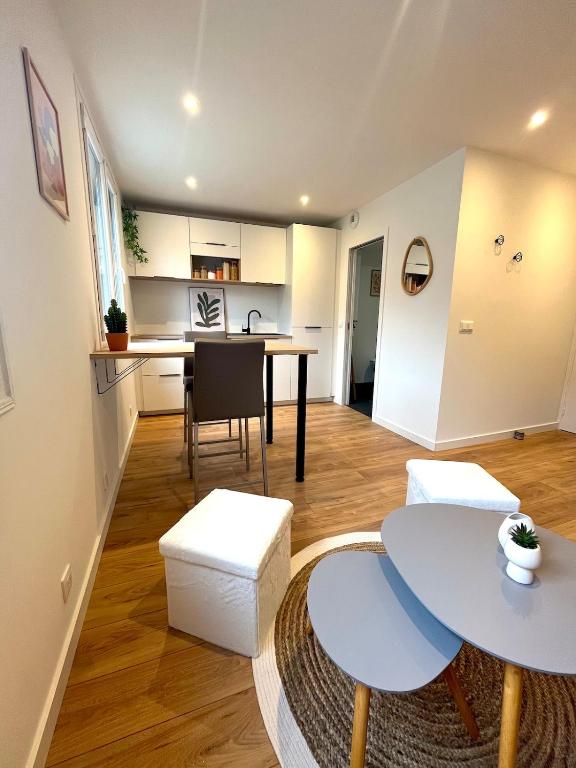 Studio cosy rénové en plein coeur du bourg - 5