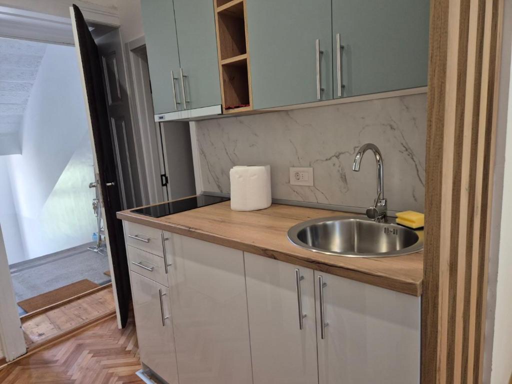 URBAN Suites - 4