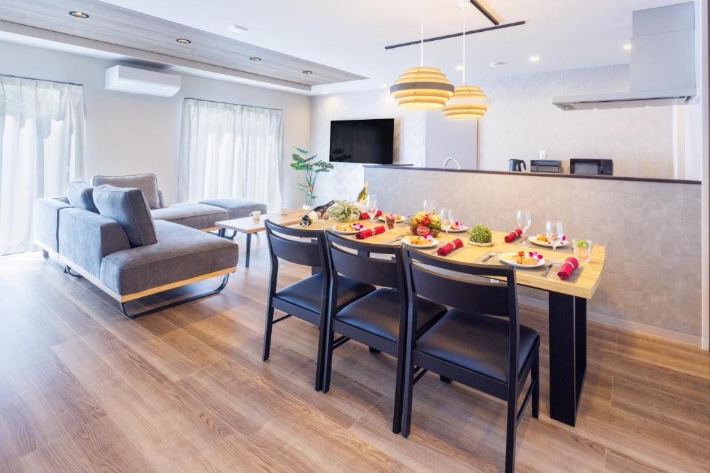 最大12名OK 駐車3台無料自然豊かな名護エリアの広々一棟貸し Marama Ryukyu 琉球, Nago