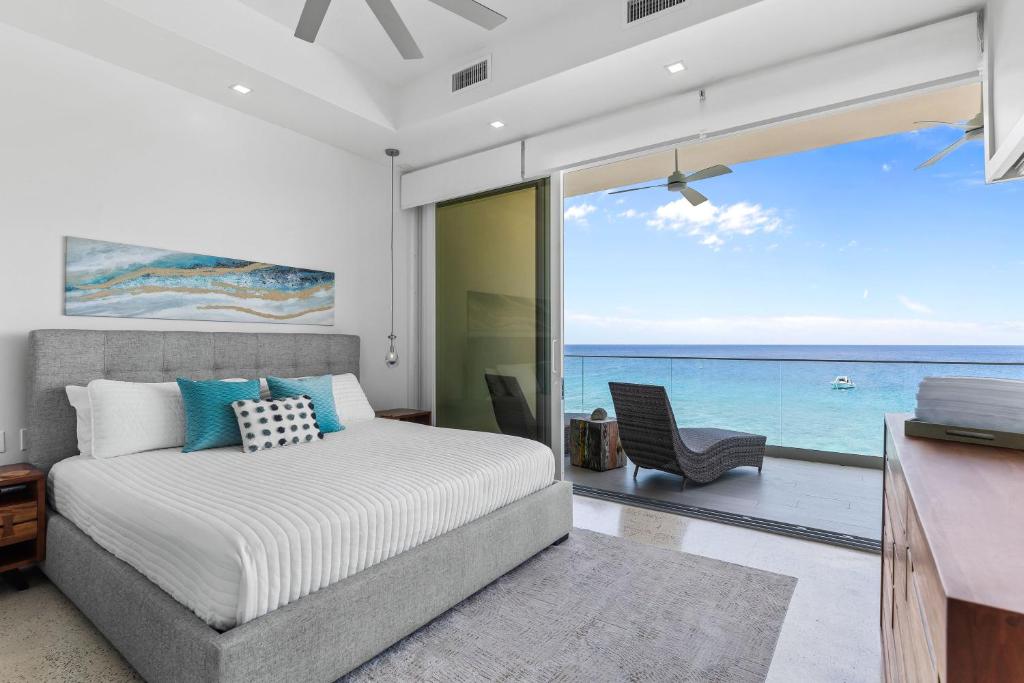 Lighthouse Point Residences, West Bay