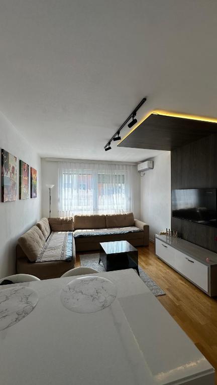 X apartment - Charming 1BR Retreat apartment, Priština