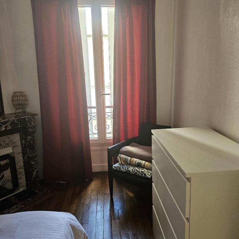Charmant appartement à Paris Metro Nations - 2