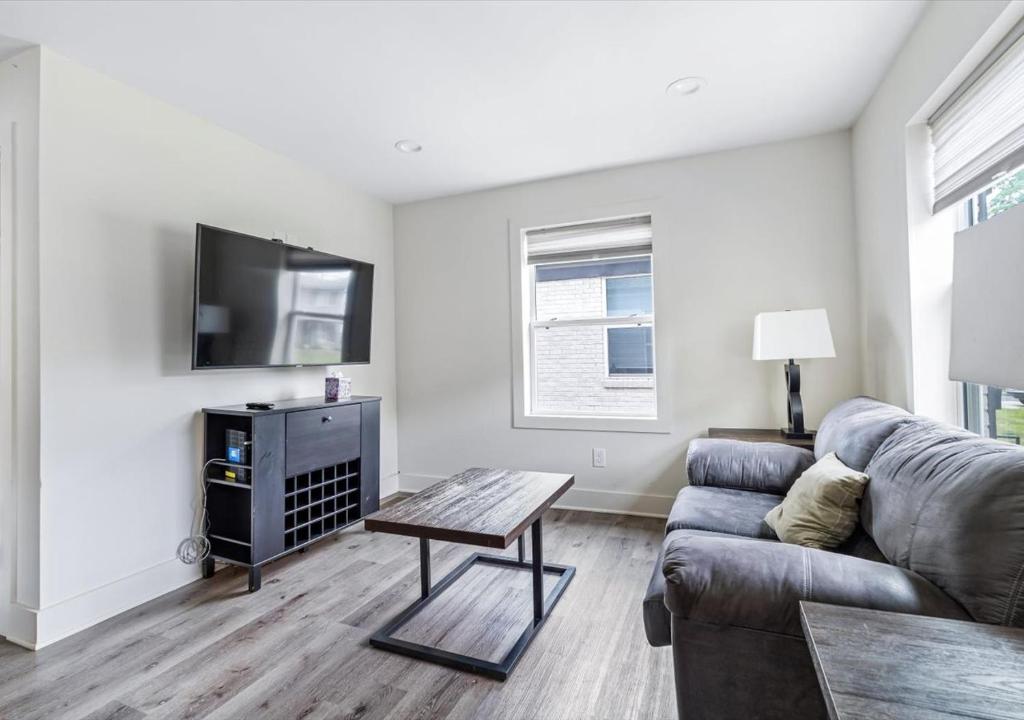 2BR Haven 306C Close to Charlottes Uptown, Charlotte