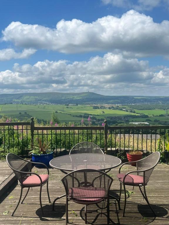 The View, Oswaldtwistle