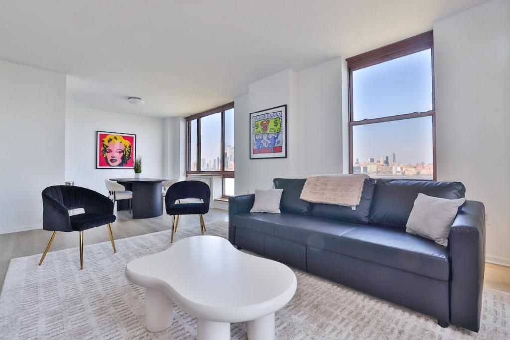 Hudson River waterfront apt w sweeping NYC views, Hoboken