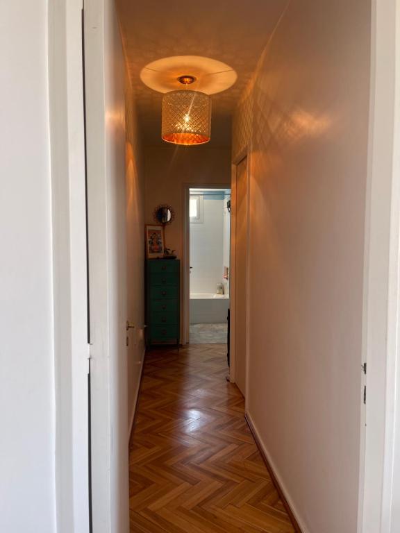 Con vista al rio, hermoso departamento, amplio y luminoso! - 2