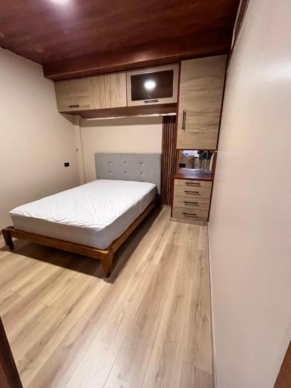 Cozy suite, great area - 3