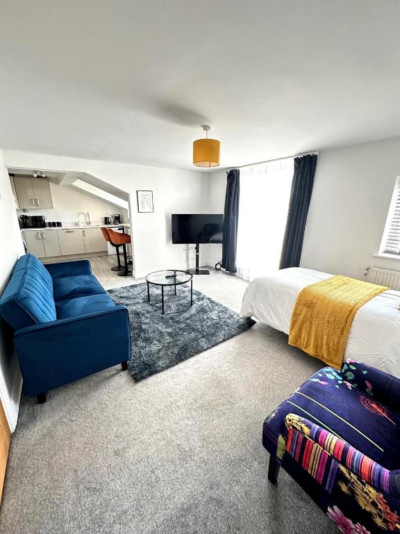 Modern Apt Sleeps 5 Free Parking, Moffat