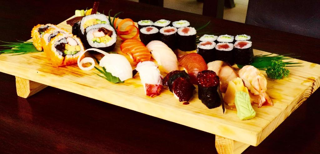 อาหารและเครื่องดื่ม