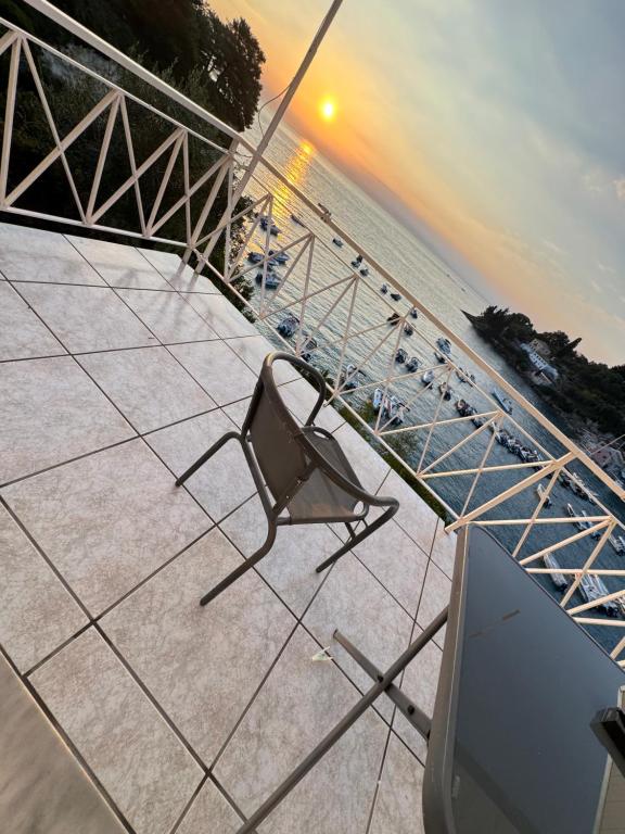 Aronis Spyros Panoramic Seaview Rooms