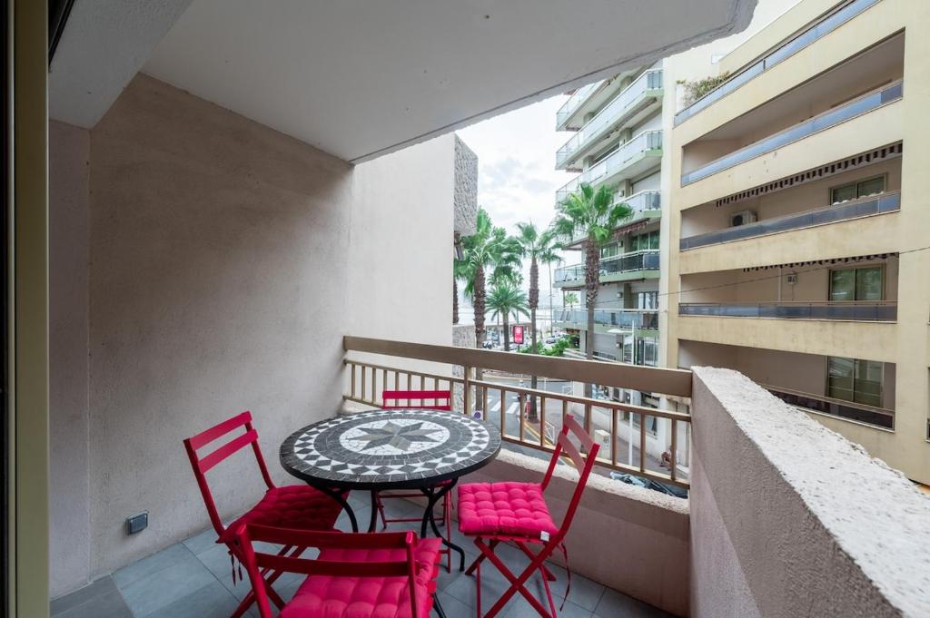 One-bedroom apartment in Juan-les-Pins - 5