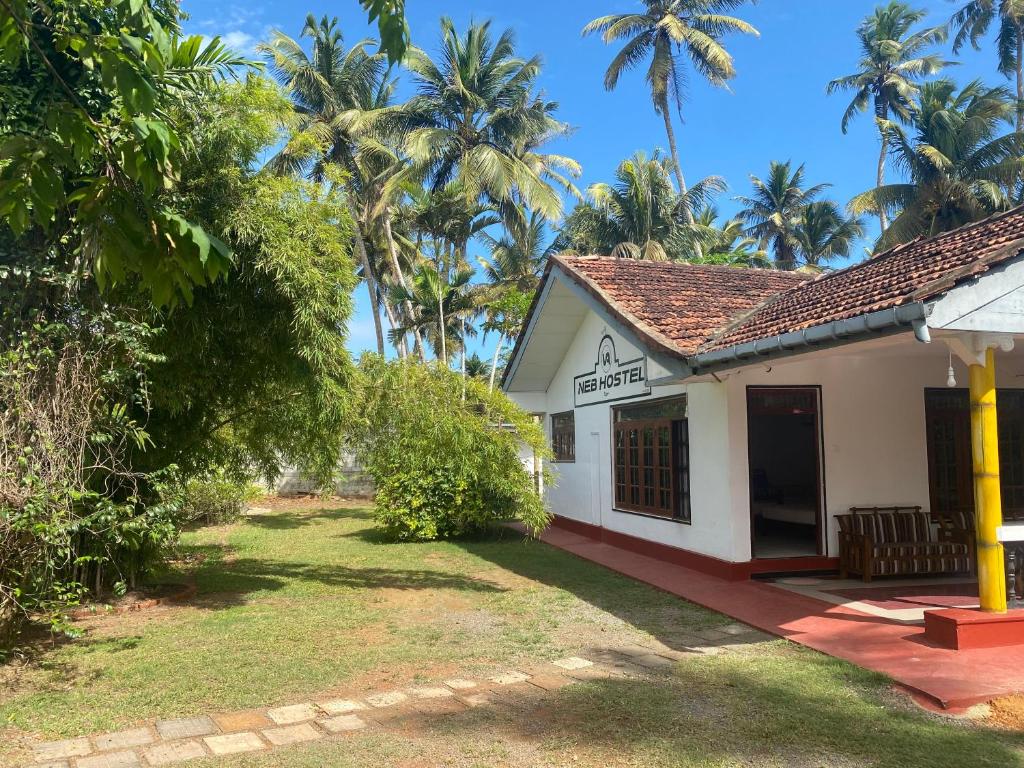 NEB Hostels, Unawatuna