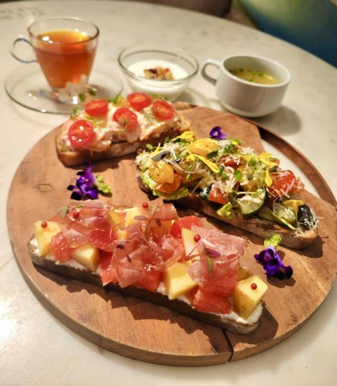 餐飲服務