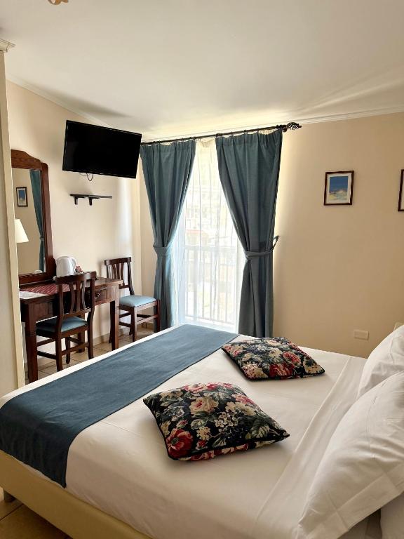 Casa Famiani Bed & Breakfast - 2
