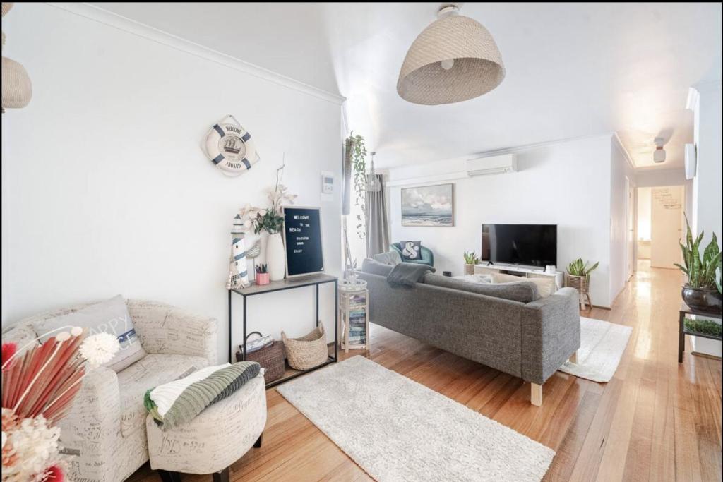 Ultimate Beach Pad, Sydney