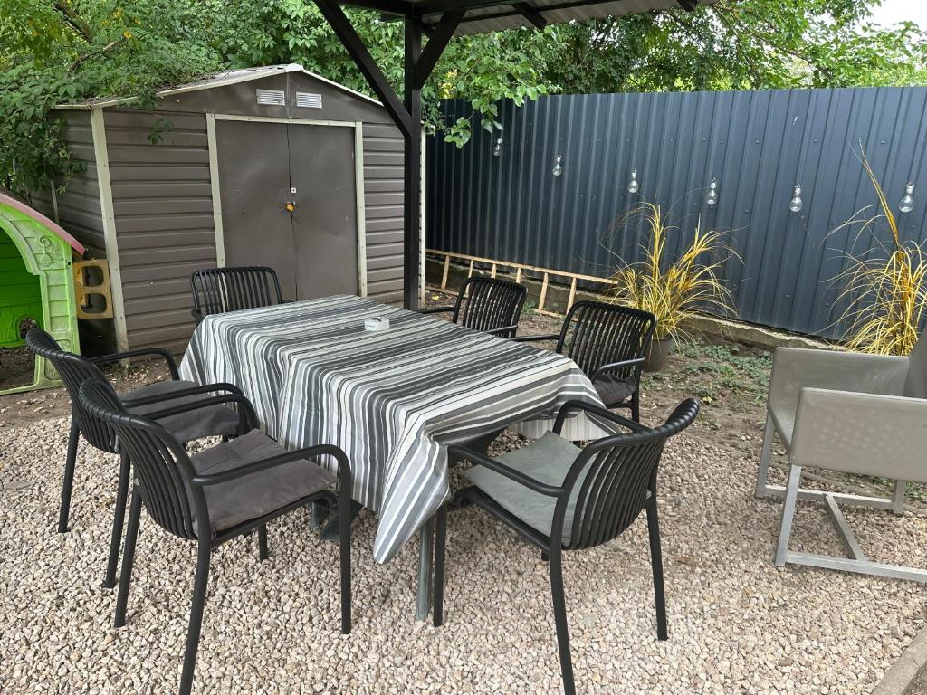 Aranyeso Apartman- 300 meterre a strandtol 전경