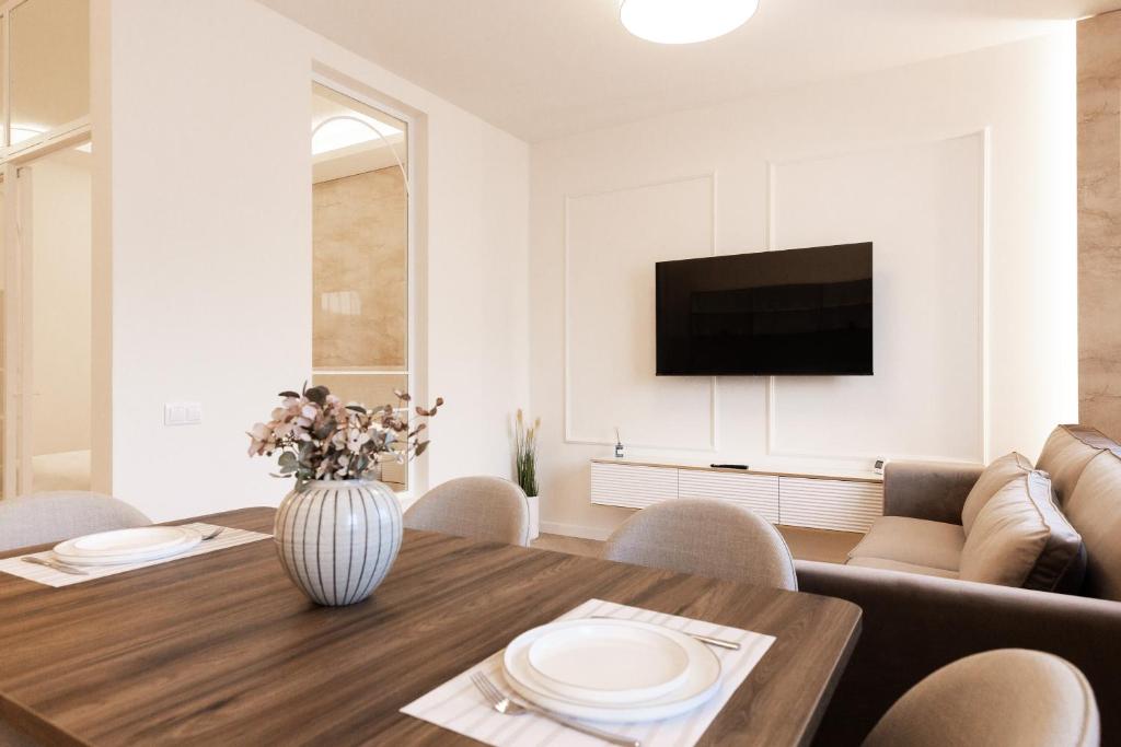 Nest Inn Satin Studio, Baia Mare