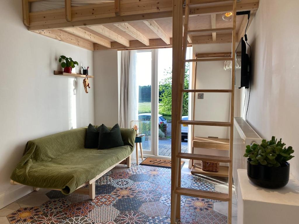 Entire Self contained unit, Stoughton