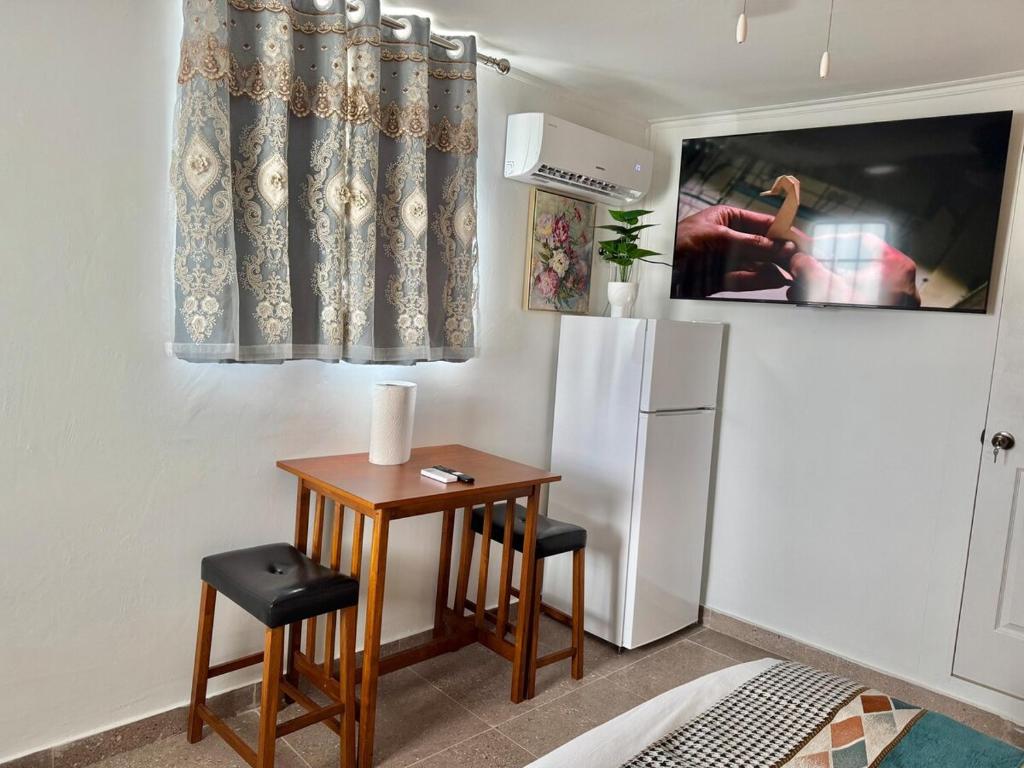 Dockside 1B in Providenciales 7min from Airport, Providenciales