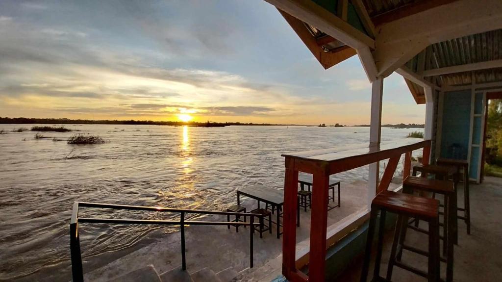 Surrounding environment, Don Som Riverside Guesthouse in Khinak