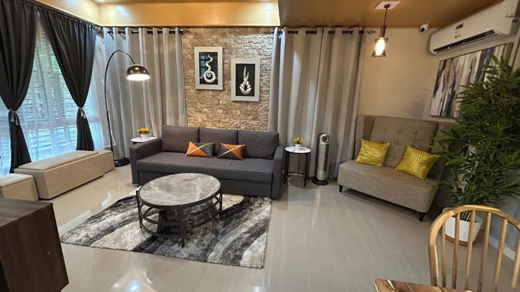 The Grand Escape - Suntrust Verona, Silang Cavite, Silang