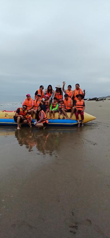 casas de playa canoas de Punta Sal - 3