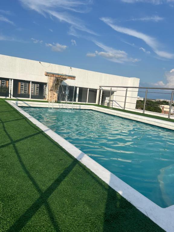 Aparta Suites La Flora- Infinity Living - 1