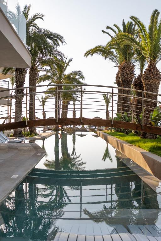 Pegasos Deluxe Beach Hotel — Swimming pool in Faliraki, South Aegean