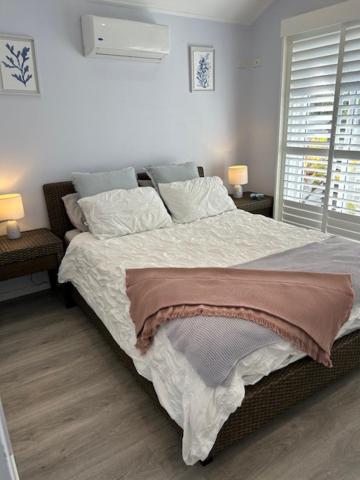 Cozy guest suite in Margate, Woody Point