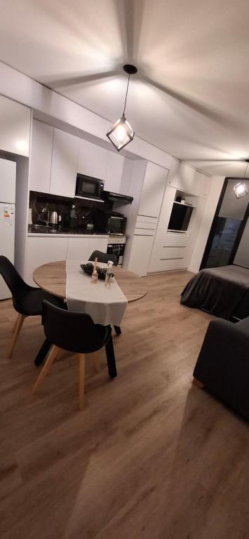 Práctico Alojamiento para 3 personas - 2