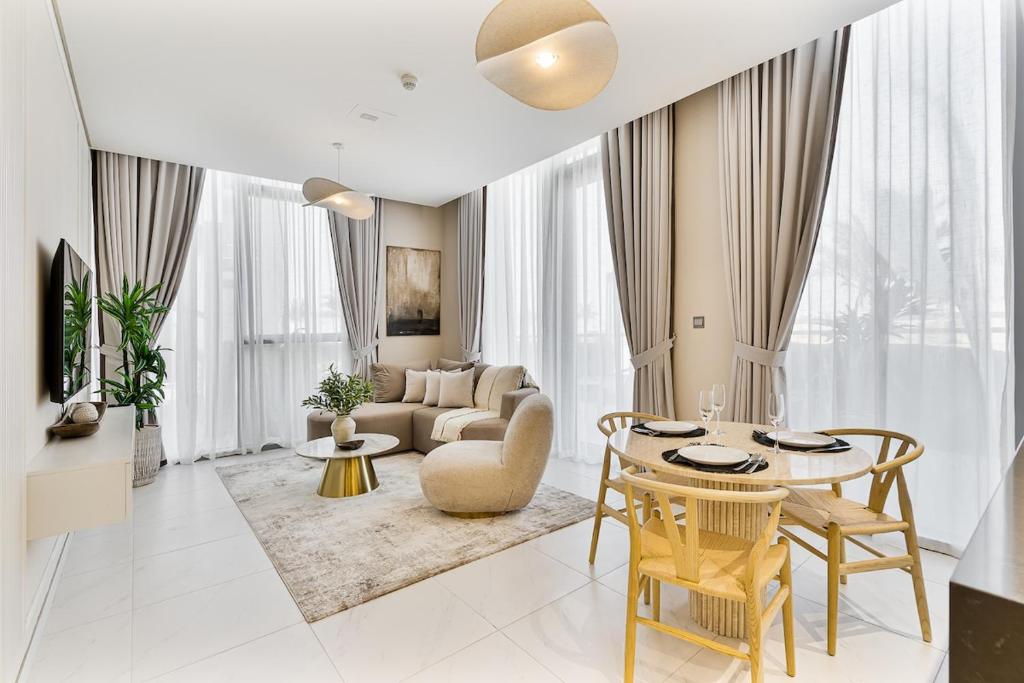 Elegant 1 BR District One, Dubaï