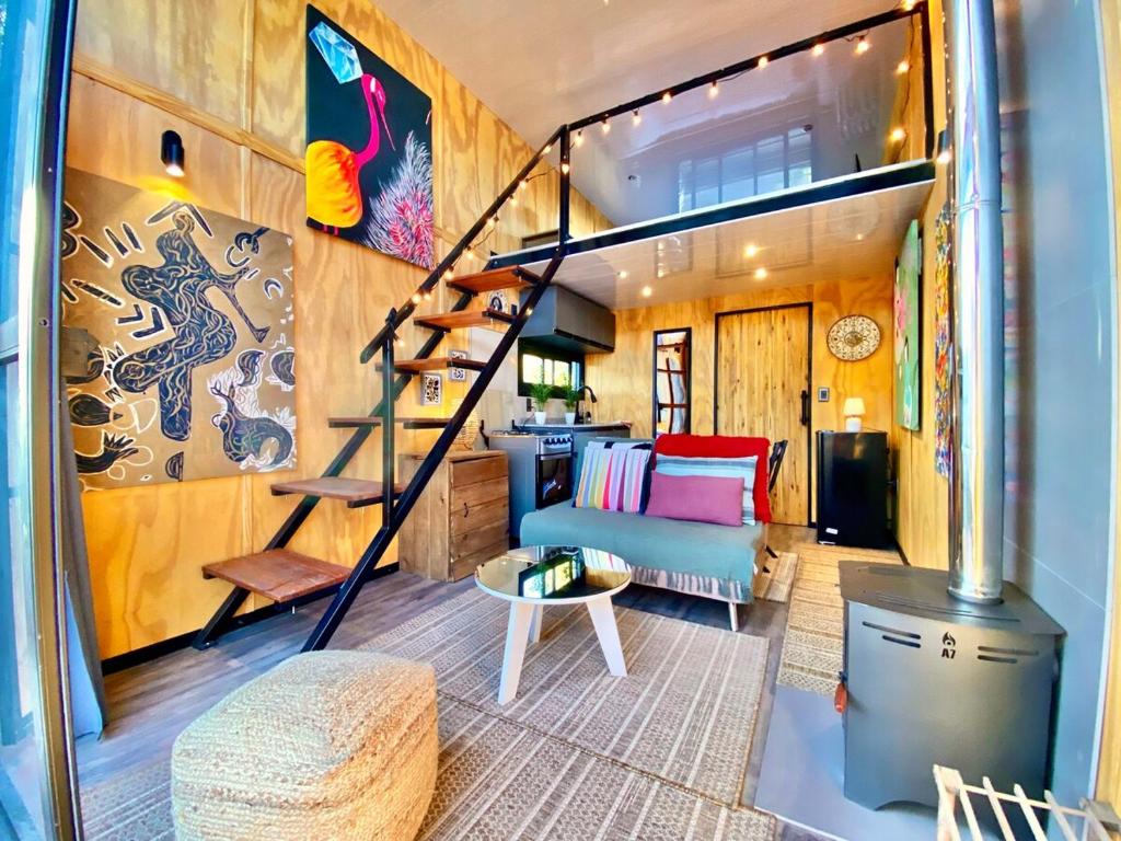 Cozy, tiny house, walking distance from the ocean, Punta del Este