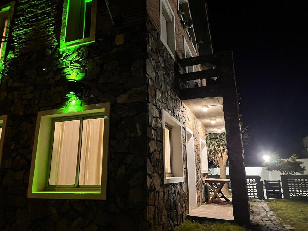 A media cuadra del mar, entre Manantiales y José Ignacio - 5