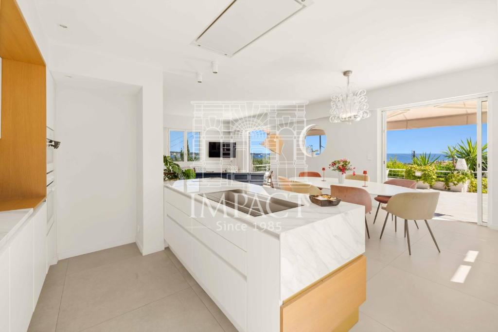 Ref 2182 - Seasonal rental in Golfe-Juan - Villa 190 m - 3