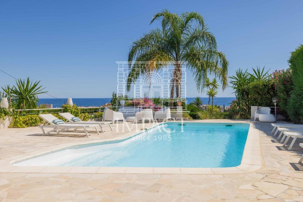 Ref 2182 - Seasonal rental in Golfe-Juan - Villa 190 m - 1