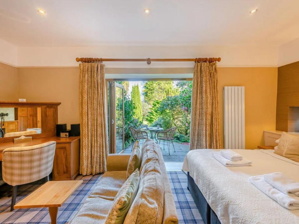 Yewfield Self Catering Apartments photo 2