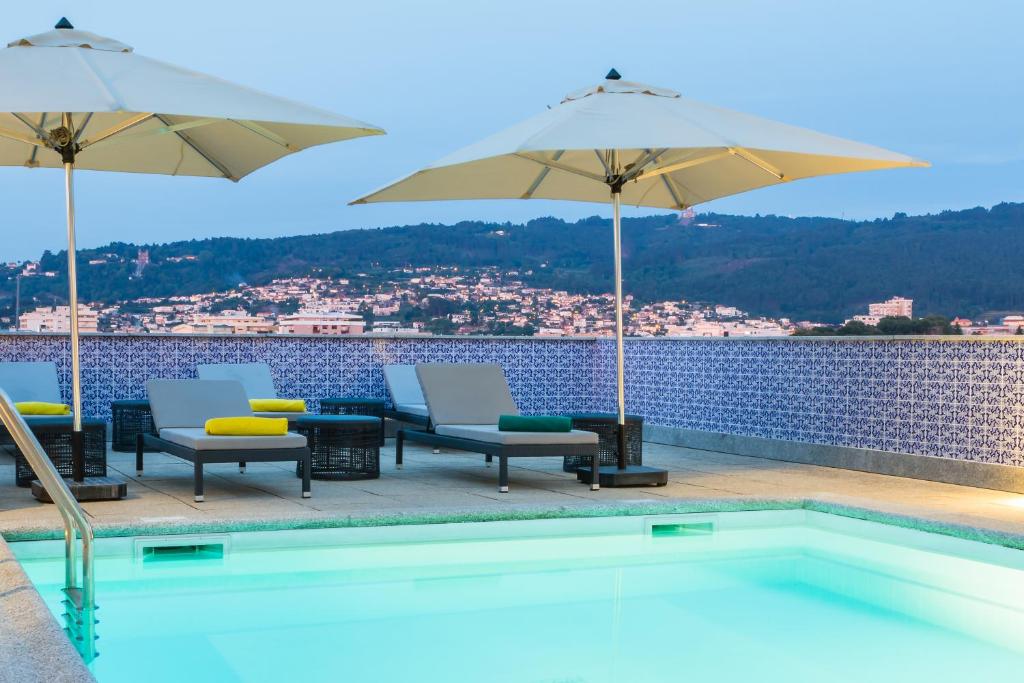 スイミングプール