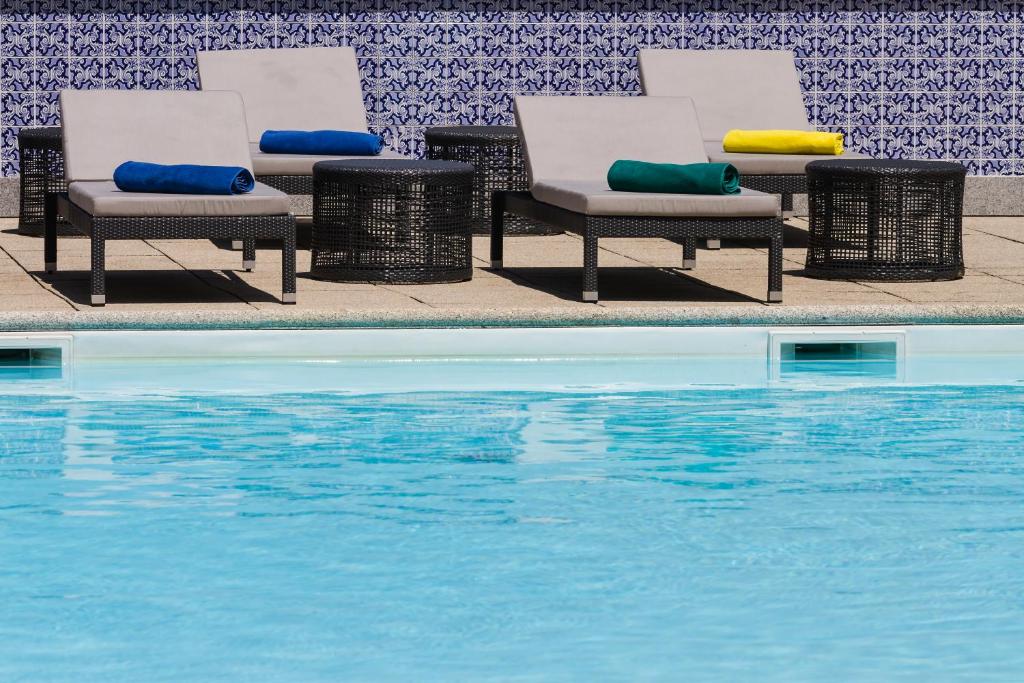 スイミングプール