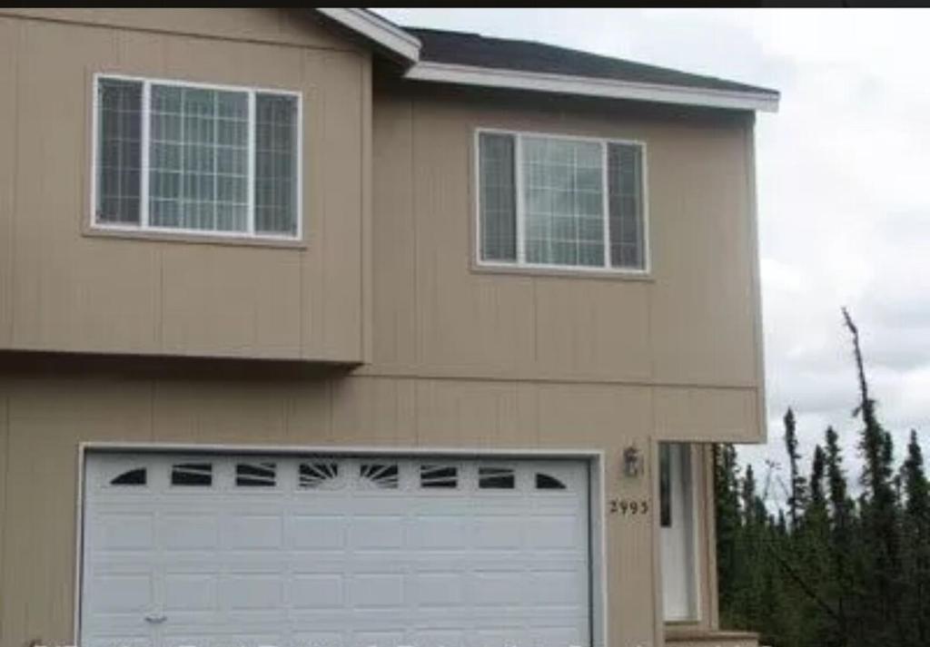 Summermist, Anchorage