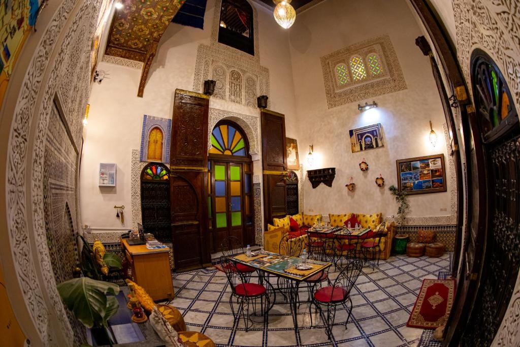 Shared lounge/TV area, Dar Lalamoune in Fes