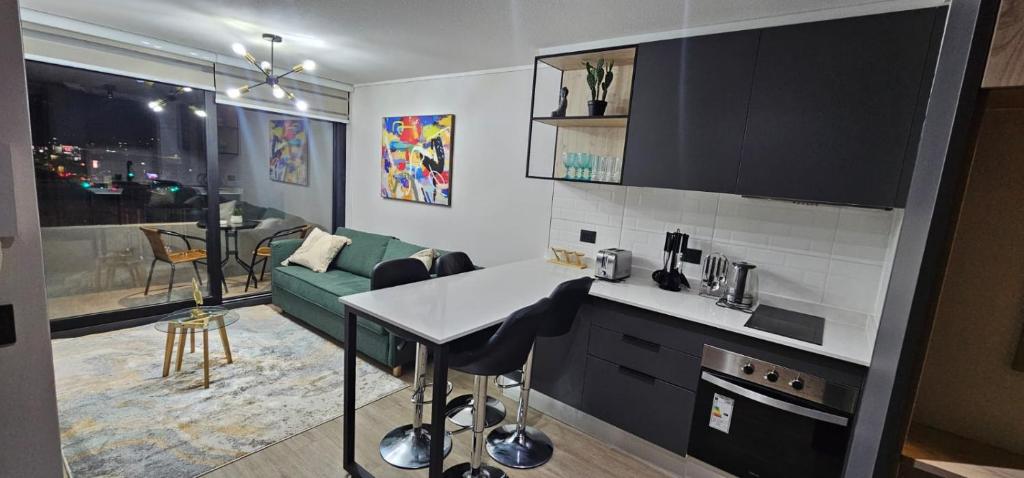 Apartamento moderno con estacionamiento - 1