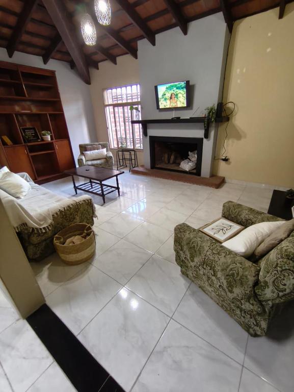 Casa Lilo, Encarnación